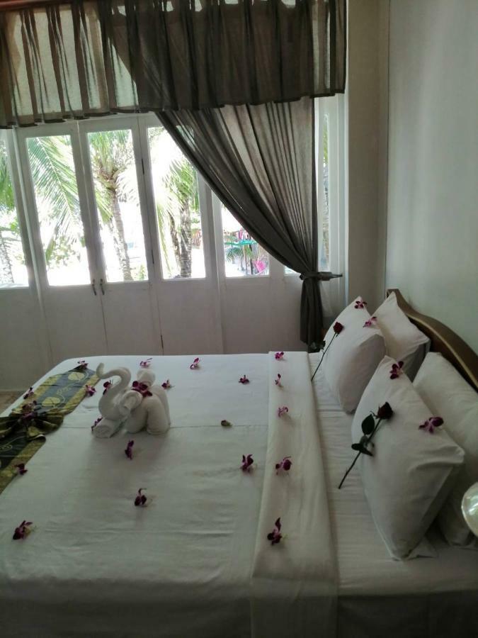 Tony Home And Restaurant Karon Exterior foto
